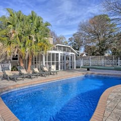 Family-Friendly House w/ Pool & Game Room