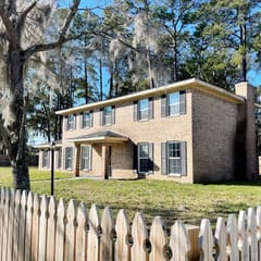 Large Home Sleeps 10 Beach & Downtown | Dog Heaven