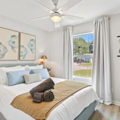 Coastal Comfort - 15 min to Beach, 10 min to City