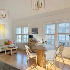 Sunny & Playful Carriage House-Downtown Savannah