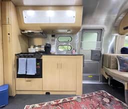Airstream on Private Acre, Midway to Beach