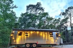 Chic Airstream Glamper Near Tybee & Savannah