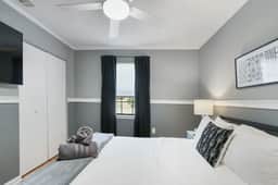 Dog-Friendly Midtown Home Near Downtown Savannah