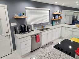 Downtown Savannah Oasis w Heated Pool & Spa
