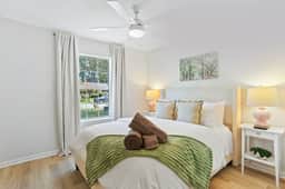 Coastal Comfort - 15 min to Beach, 10 min to City