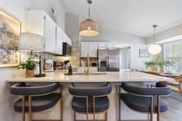 Sweet Cottage - Downtown and Beach - Dogs Welcome - Image 3