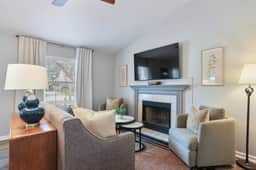 Sweet Cottage - Downtown and Beach - Dogs Welcome - Image 4