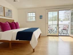 Downtown Savannah Estate for 12 Guests in 2 Units - Image 4