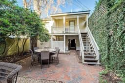 Heart of Downtown Garden Apt Steps to Forsyth Park - Image 5