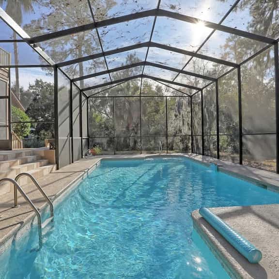 Relaxing Pool Paradise - Private Oasis Sleeps 14 - Image 1
