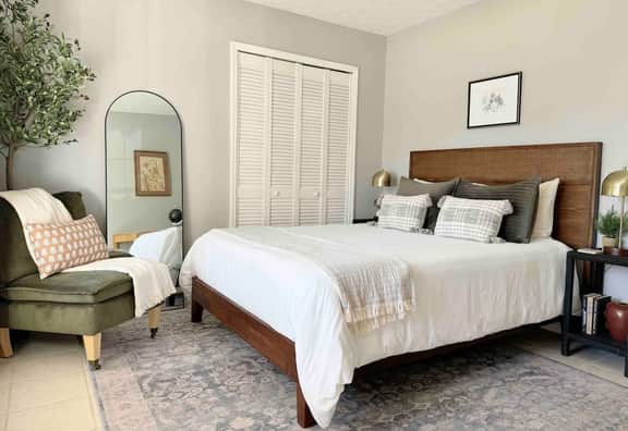 Cozy Cottage Near Beach & Downtown Dog Friendly!