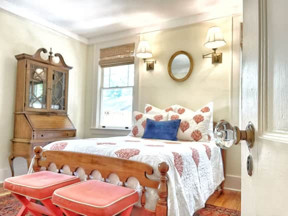 Pristine Craftsman 1900s Bungalow w Pool & Hot Tub