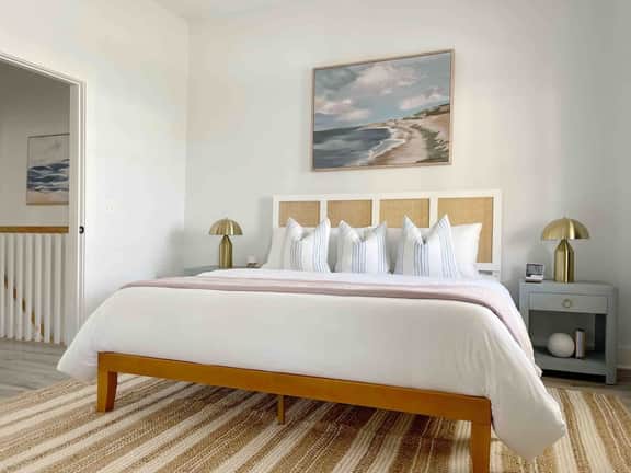 Stylish Savannah Retreat 3 Blocks from Forsyth