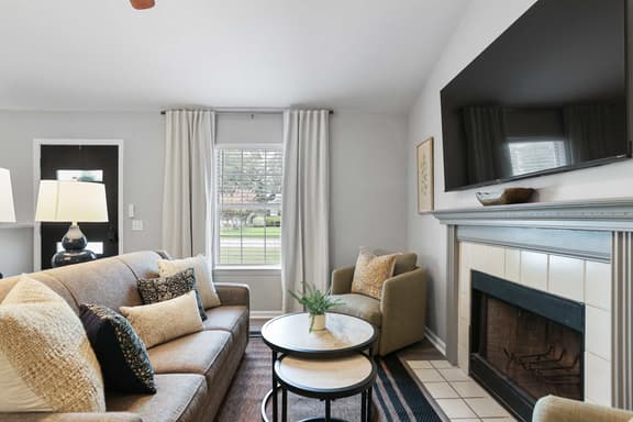 Sweet Cottage - Downtown and Beach - Dogs Welcome - Image 1
